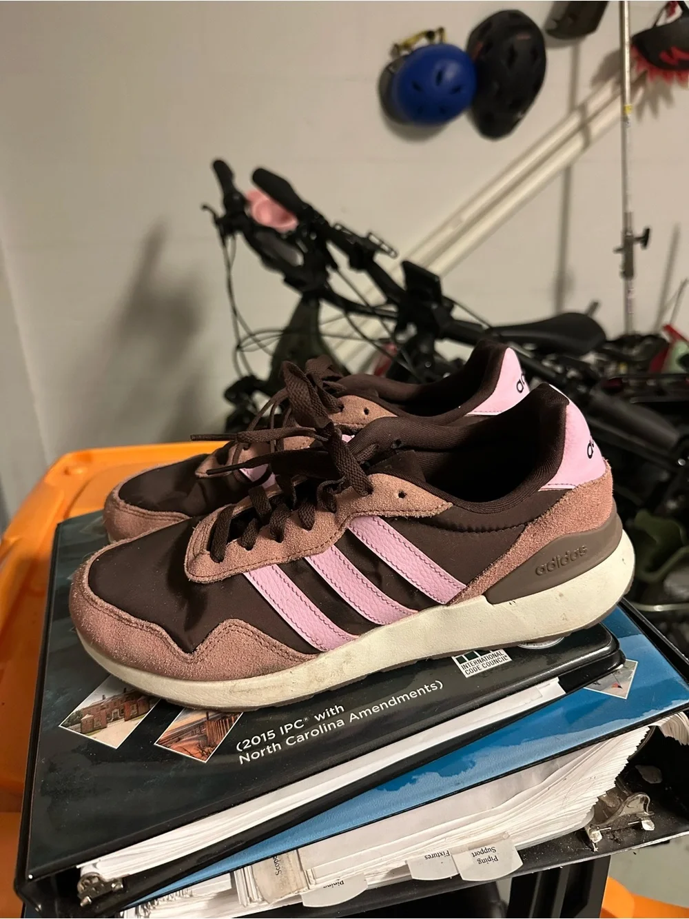 adidas Women's Brown and Pink Retro Runner Sneakers